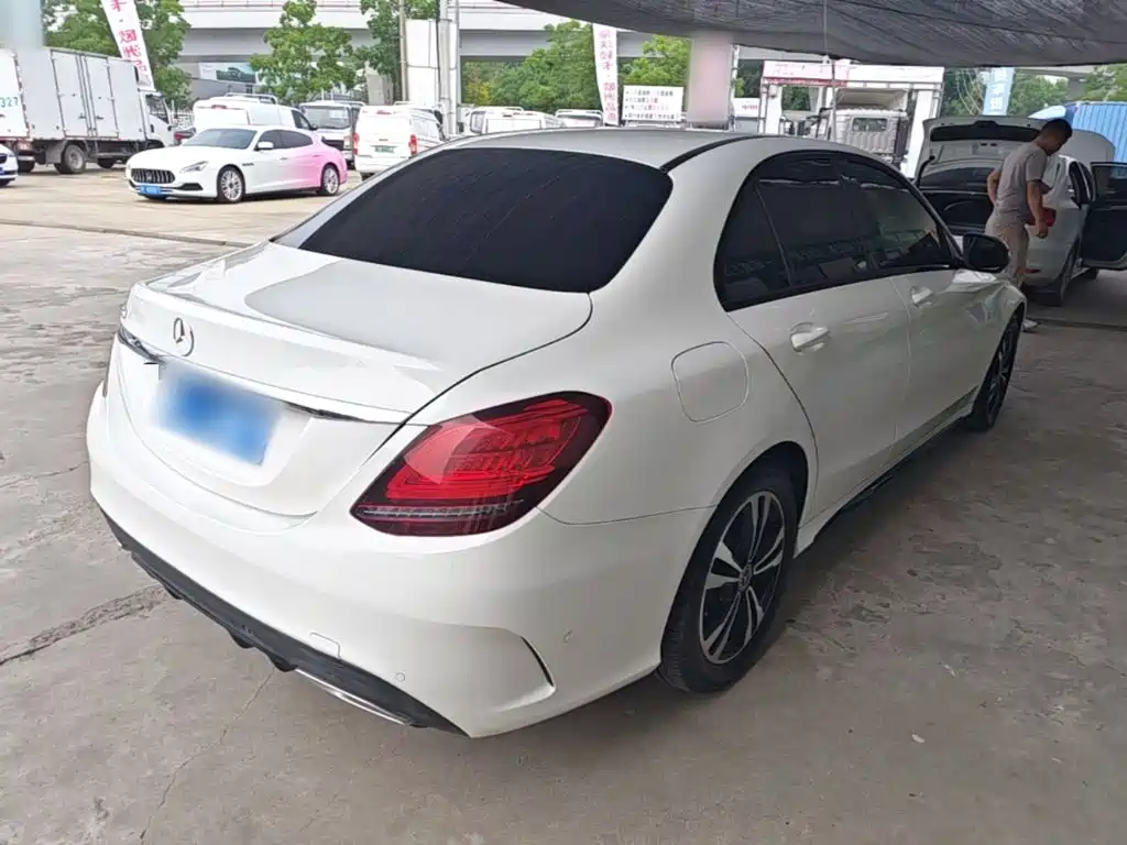 Mercedes-Benz C-Class — миниатюра 7