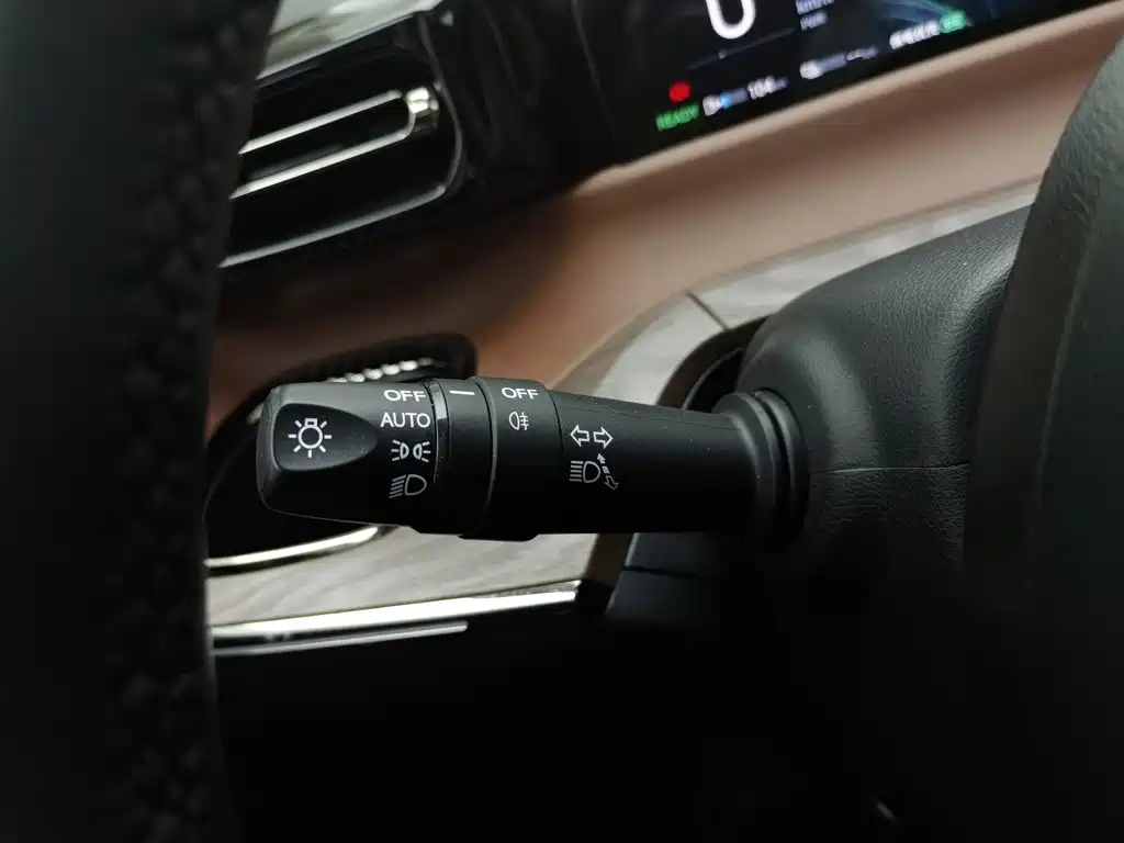GAC Motor Trumpchi E8 PHEV — миниатюра 21