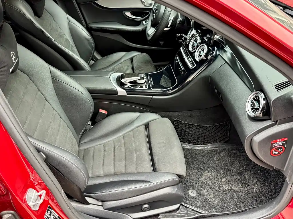 Mercedes-Benz C-Class — миниатюра 9
