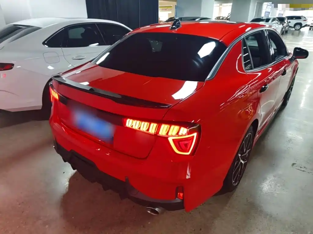 Lynk & Co 03 — миниатюра 6