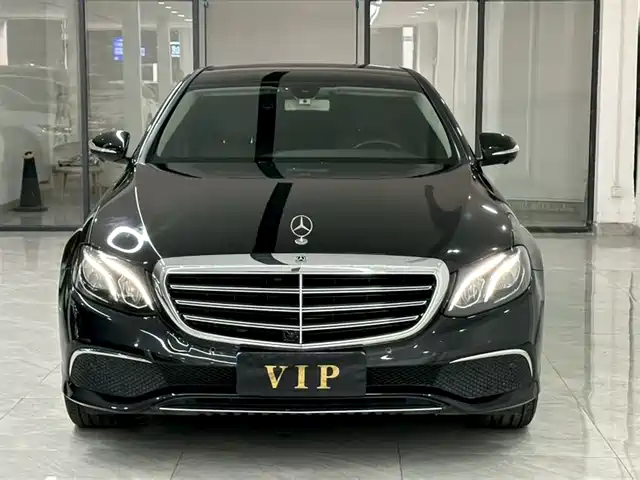 MERCEDES-BENZ  E CLASS