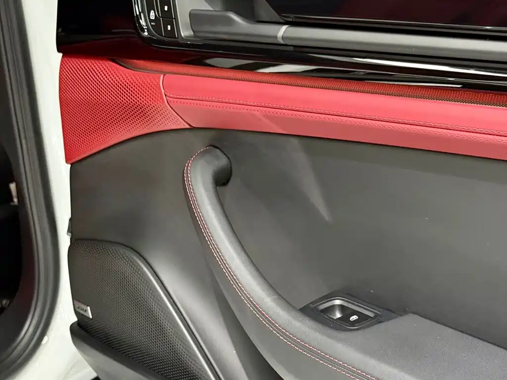 Porsche Panamera — миниатюра 20