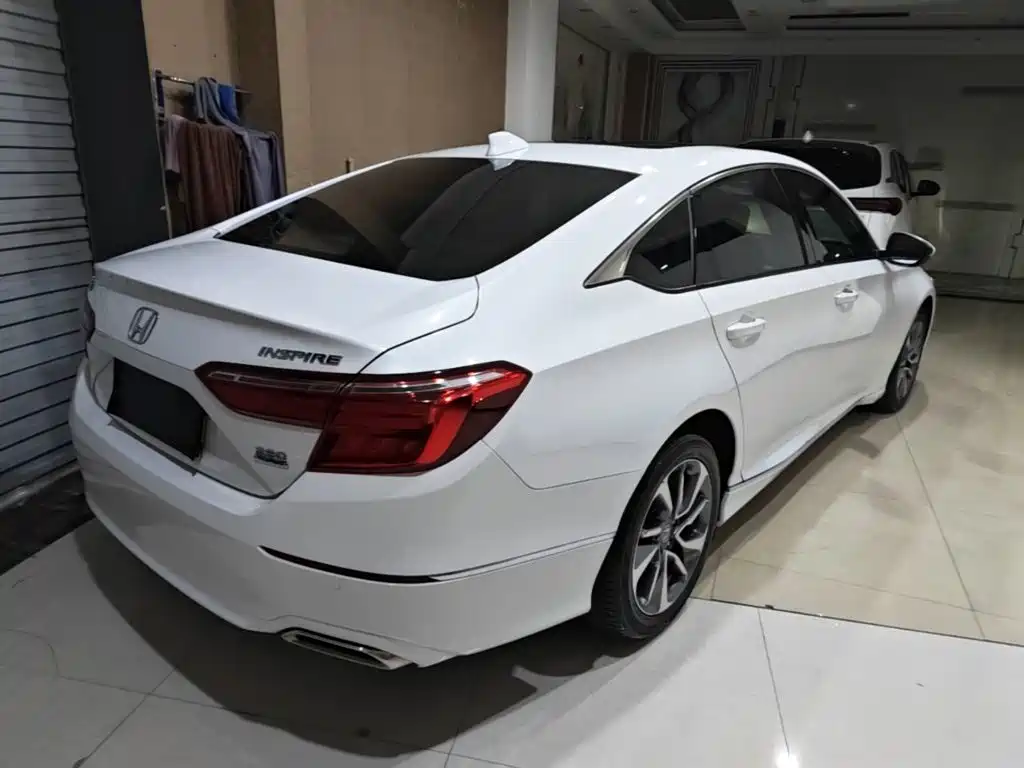 Honda Inspire — миниатюра 7
