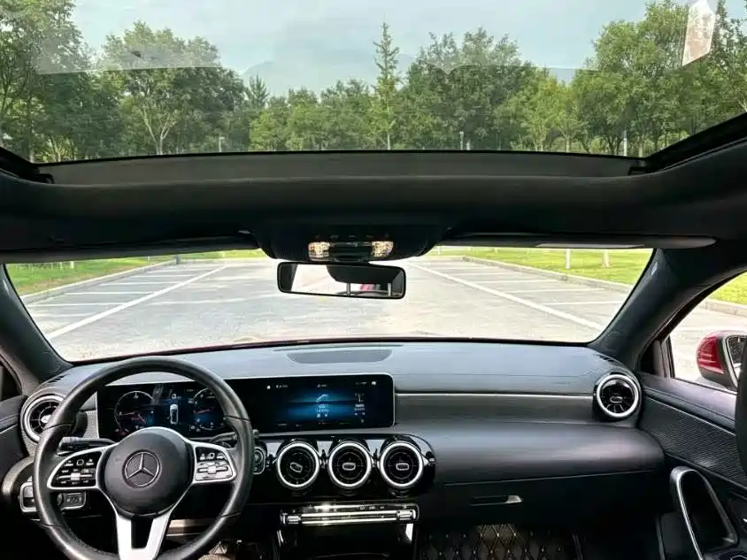 Mercedes-Benz A-Class — миниатюра 8