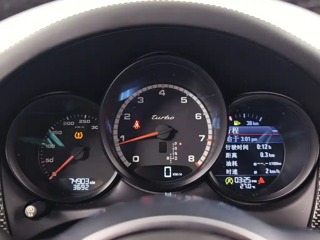 Porsche Macan — миниатюра 11