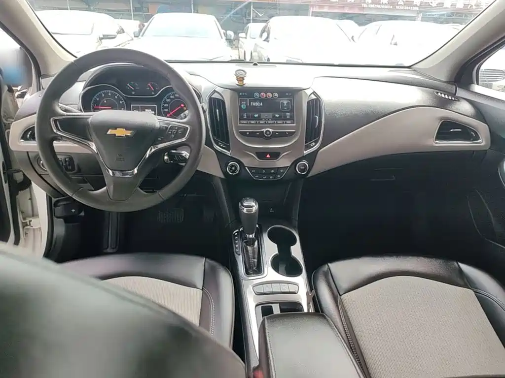 Chevrolet Cruze — миниатюра 10