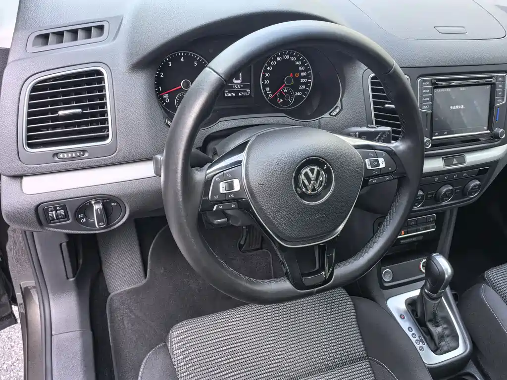 Volkswagen Sharan — миниатюра 22