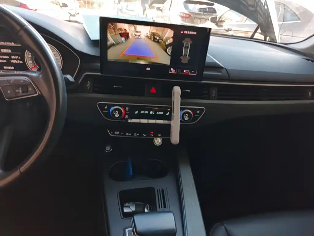 Audi A4L — миниатюра 13