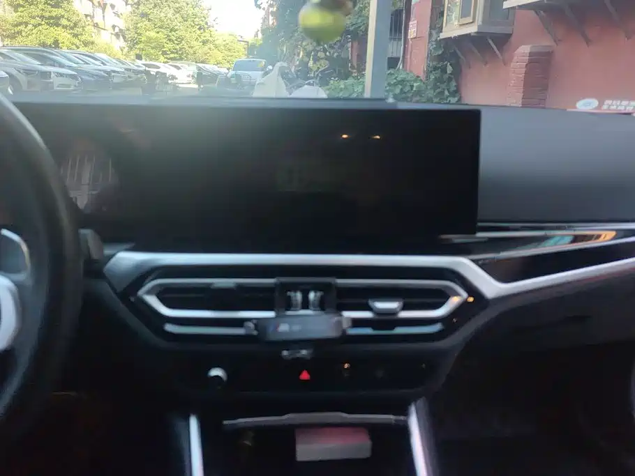 BMW 3 Series — миниатюра 13
