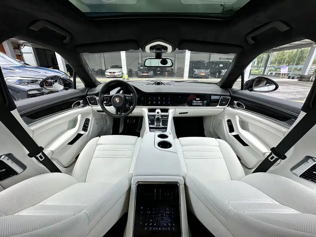 Porsche Panamera — миниатюра 14
