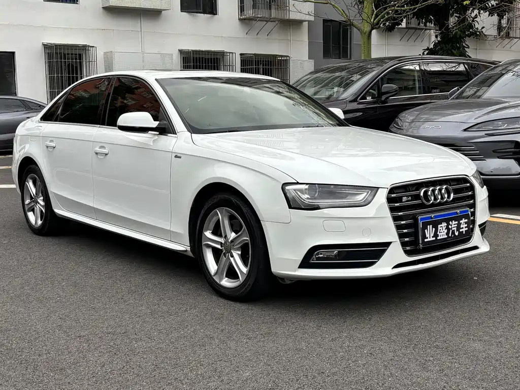 Audi A4L 2015 35 TFSI AT