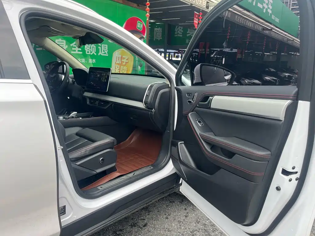 BYD Tang New Energy — миниатюра 7