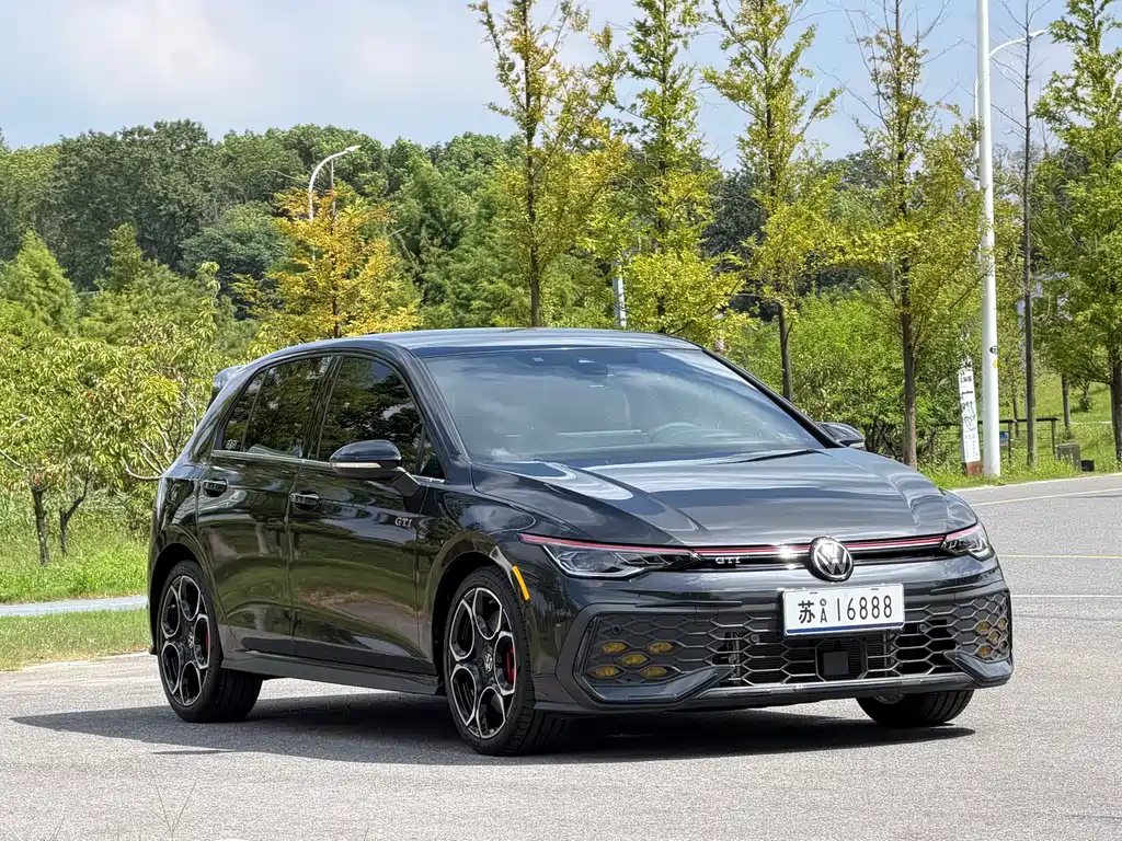 Volkswagen Golf GTI — миниатюра 3
