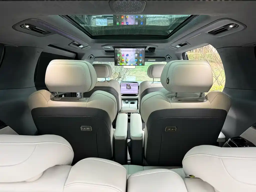 ZEEKR EXTREME KRYPTON 009