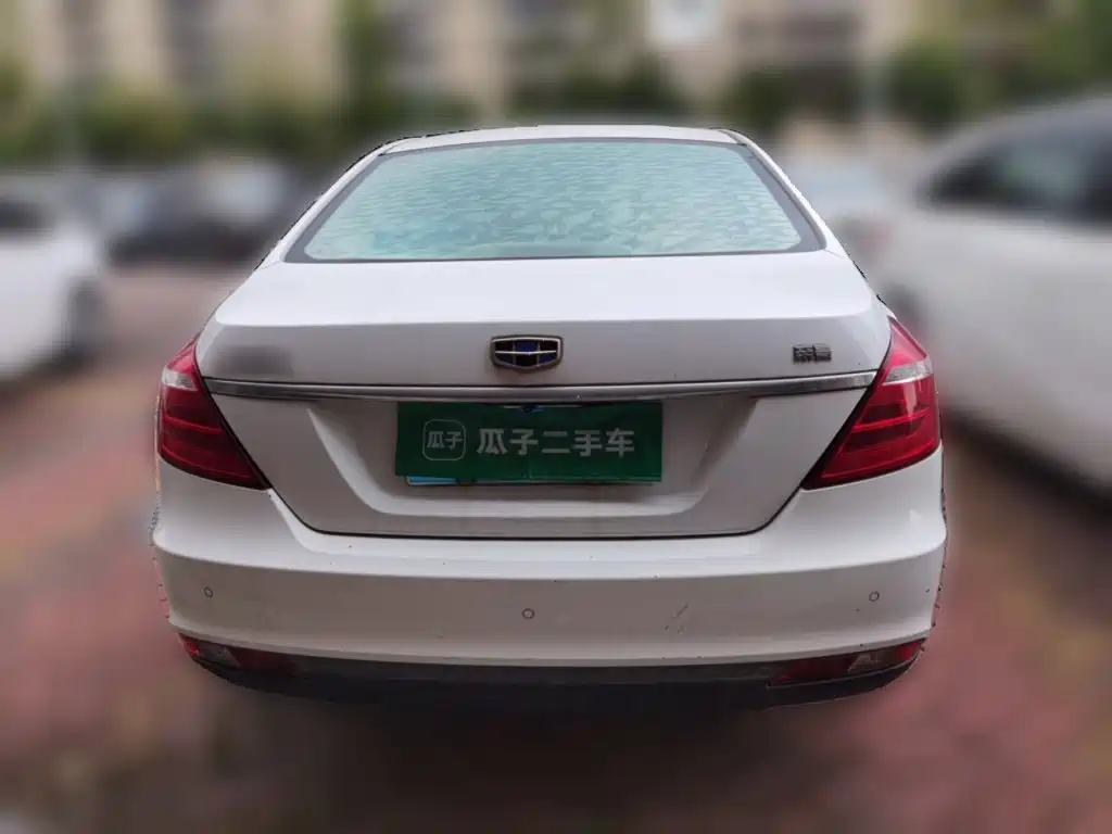 Geely Emgrand — миниатюра 3