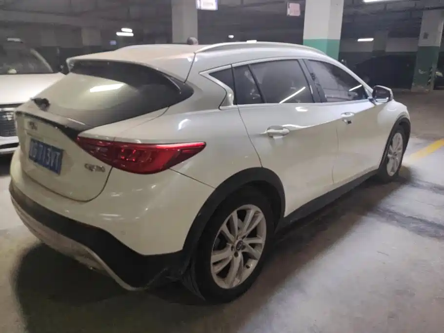 Infiniti QX30 — миниатюра 3