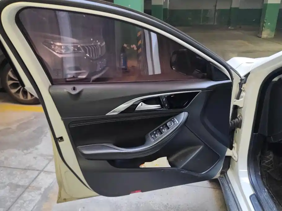 Infiniti QX30 — миниатюра 7
