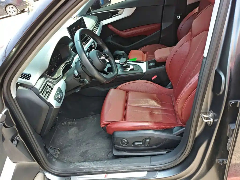 Audi A4L 2022 40 TFSI Luxury