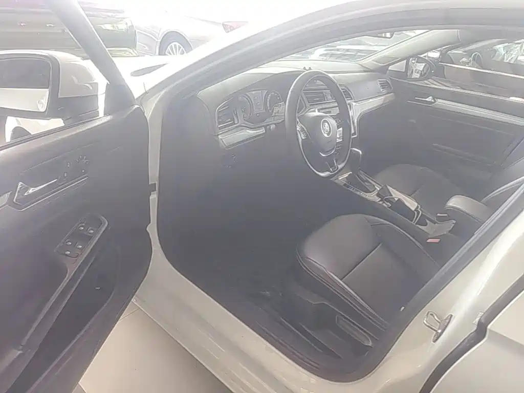 Volkswagen Lamando — миниатюра 16