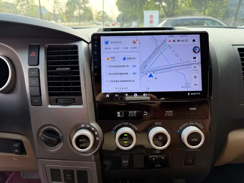 Toyota Sequoia — миниатюра 10
