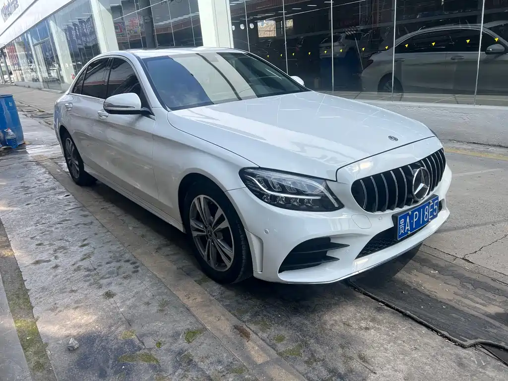 MERCEDES-BENZ C CLASS