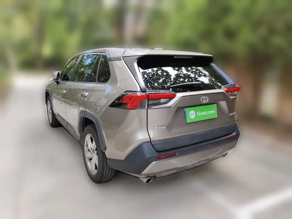 Toyota RAV4 — миниатюра 25