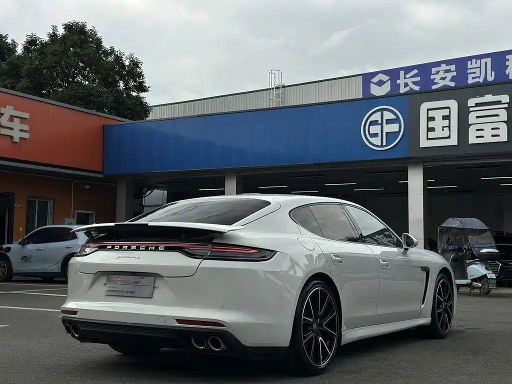 Porsche Panamera — миниатюра 19