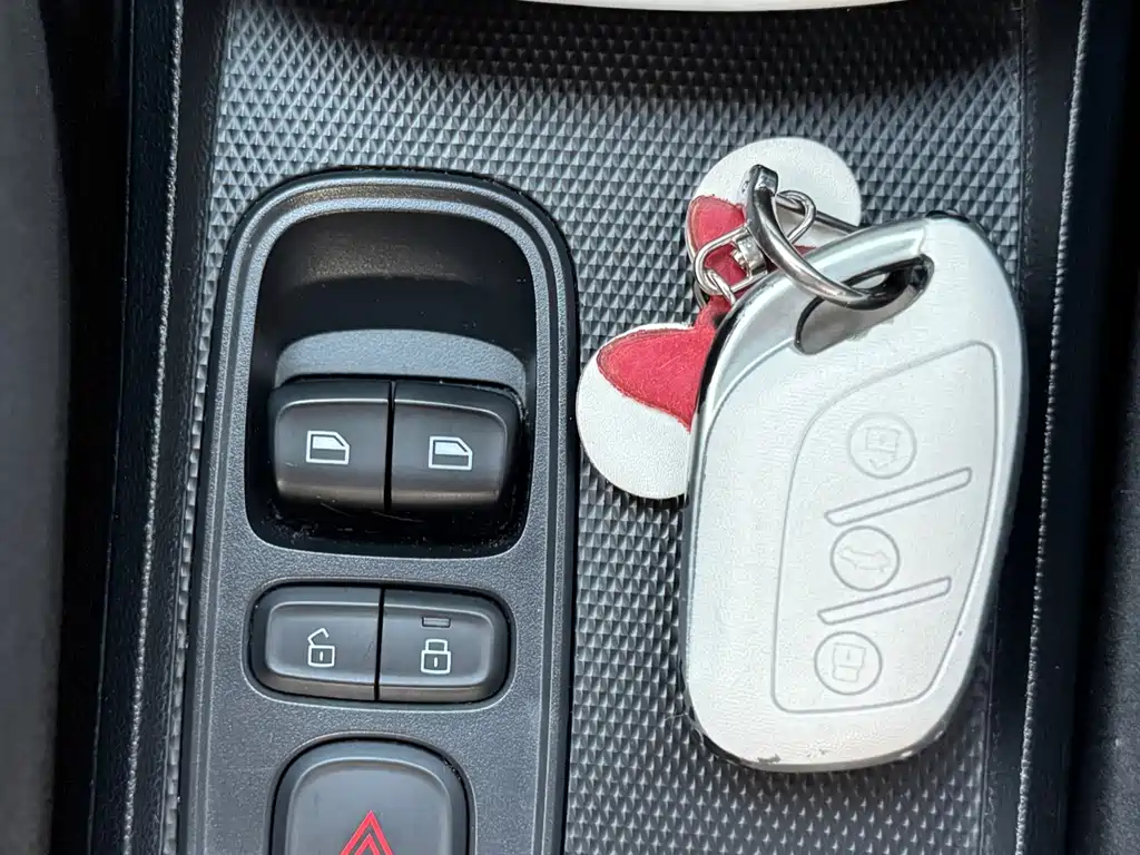 Roewe Clever — миниатюра 23