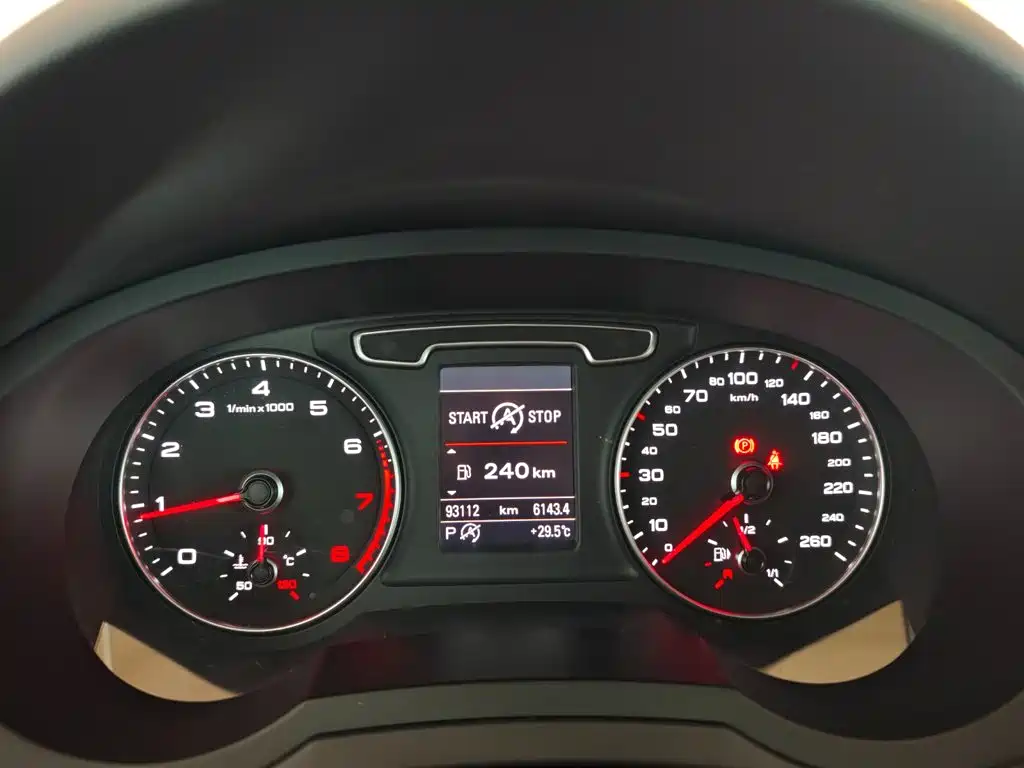 Audi Q3 — миниатюра 4