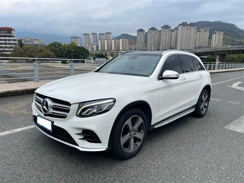MERCEDES-BENZ GLC