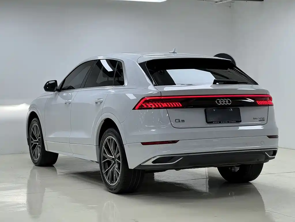 Audi Q8 — миниатюра 6