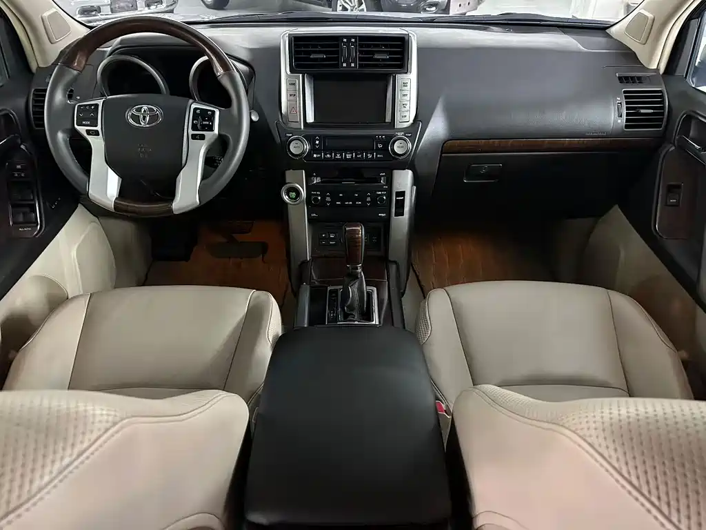 Toyota Prado — миниатюра 6