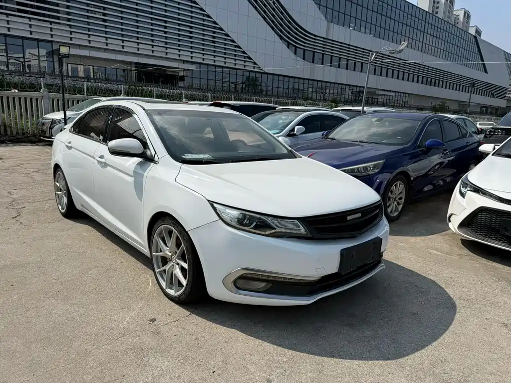 Geely Emgrand GL — миниатюра 3