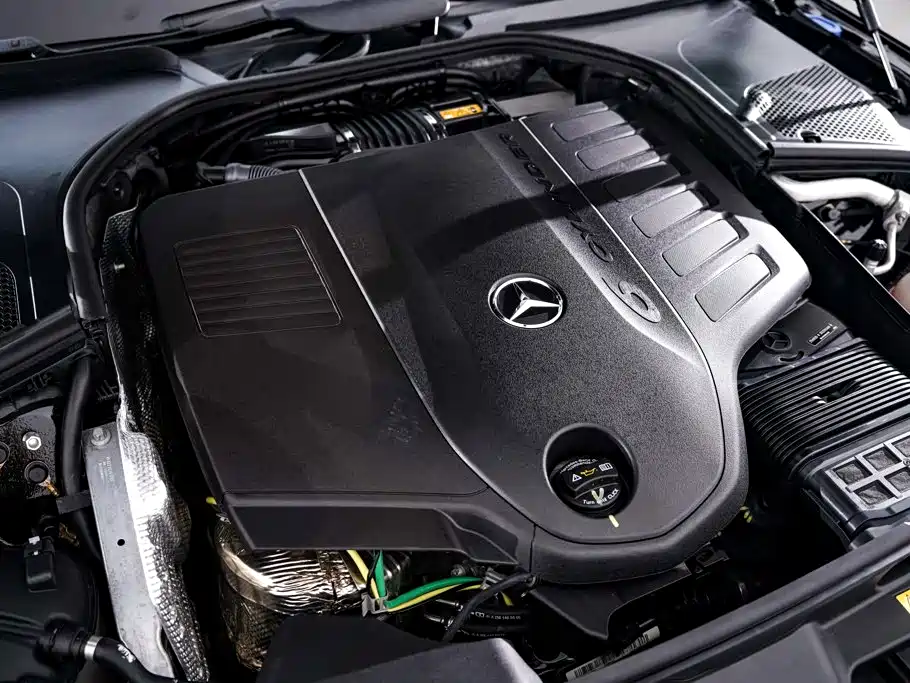 Mercedes-Benz S-Class — миниатюра 13