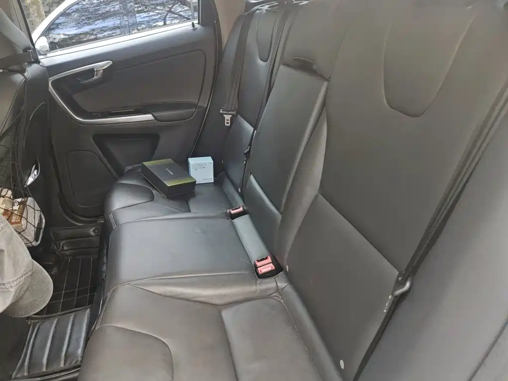Volvo XC60 (Import) — миниатюра 15