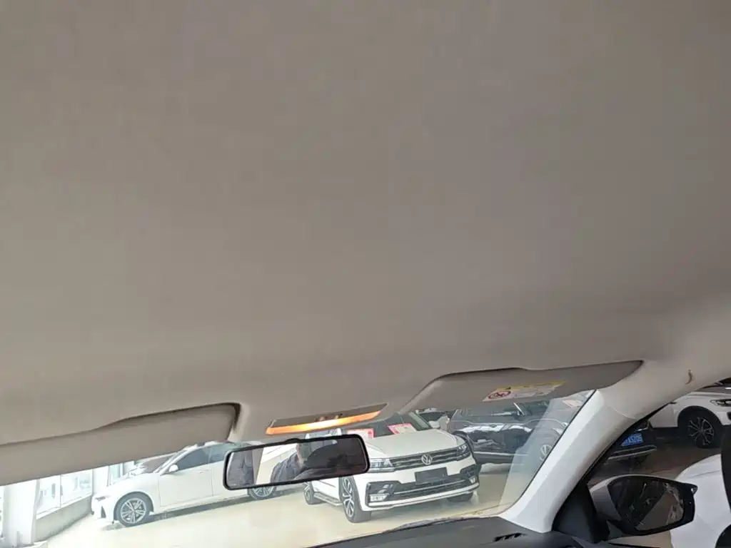 Volkswagen Santana — миниатюра 18