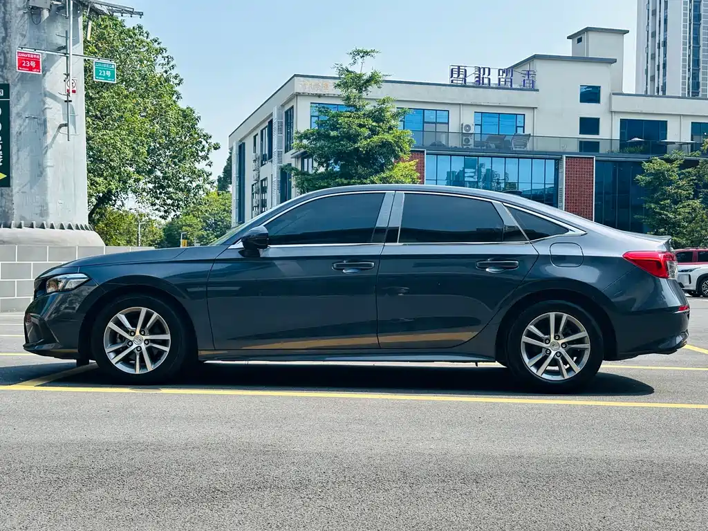 Honda Civic — миниатюра 7