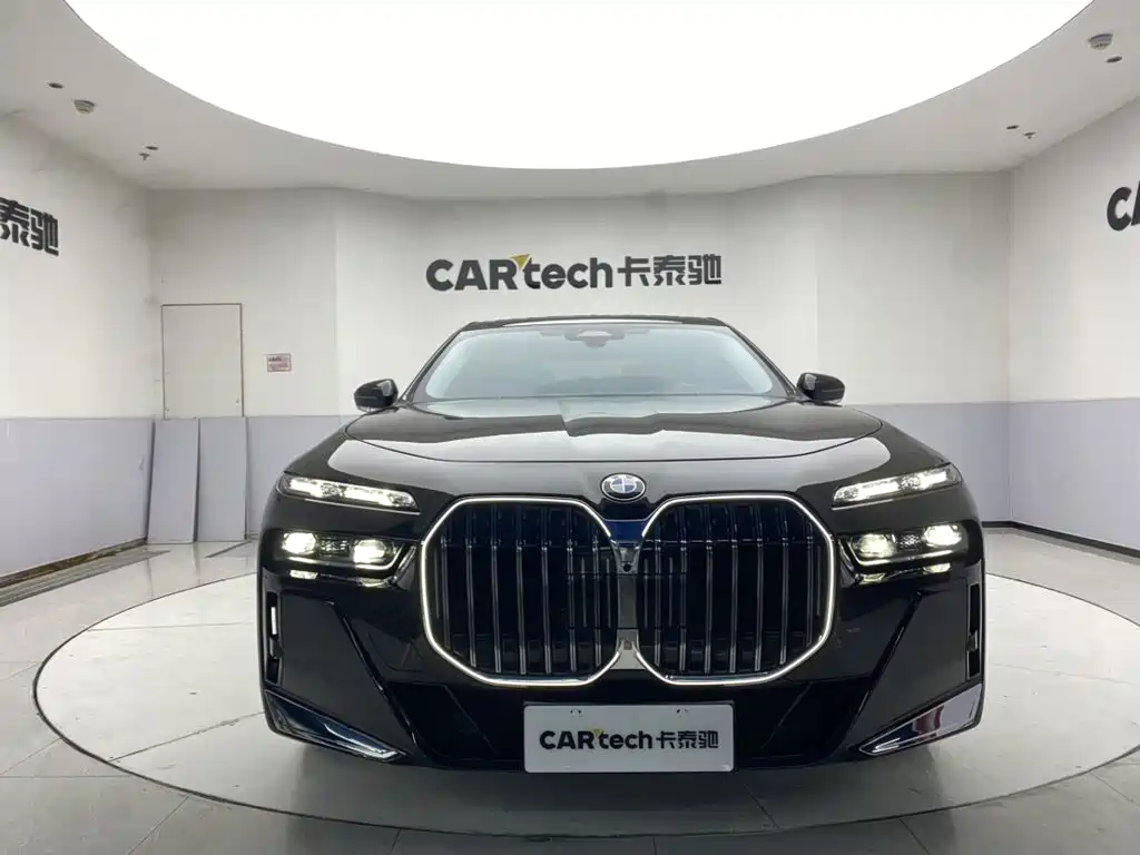 BMW 7 Series 7 2023 740Li Lead M Sport