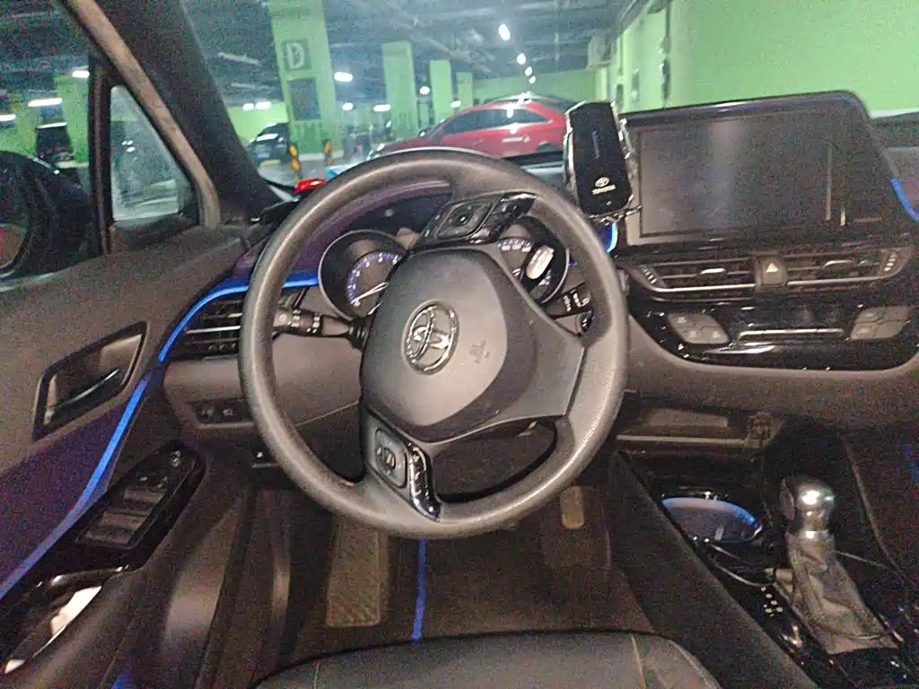 Toyota C-HR — миниатюра 3