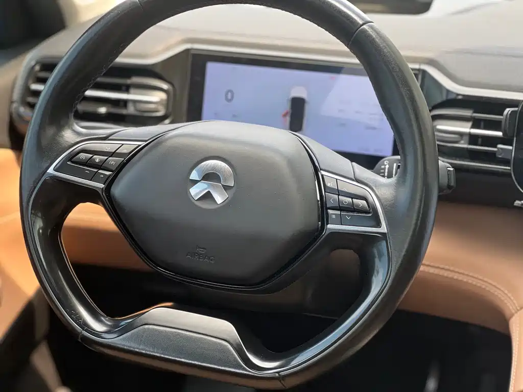 NIO ES8 — миниатюра 13
