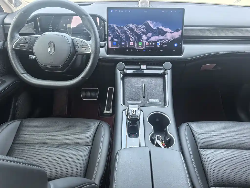 AITO ASK THE WORLD M5