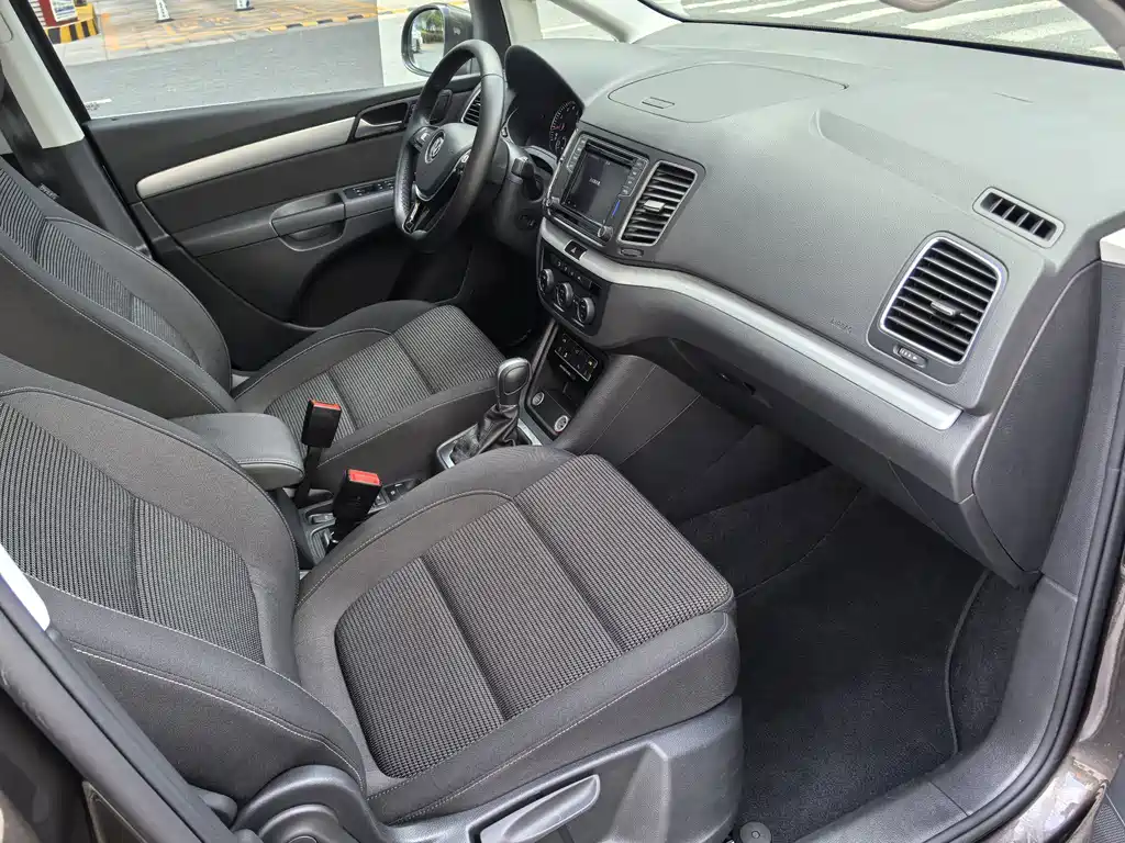 Volkswagen Sharan — миниатюра 13