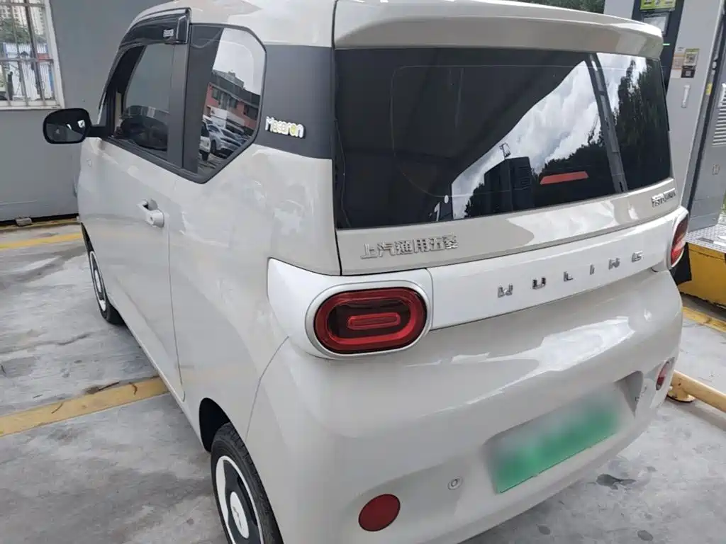 Wuling MINIEV — миниатюра 5