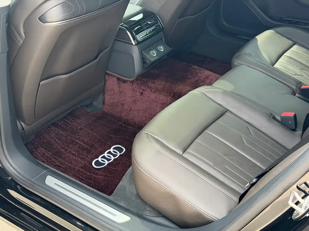 Audi A8 — миниатюра 12