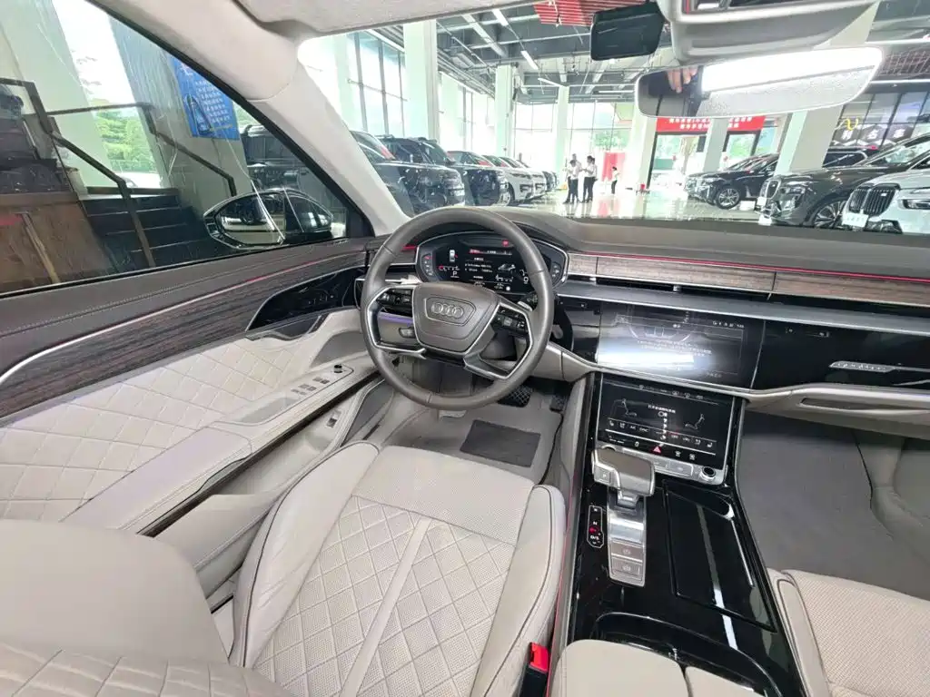Audi A8 — миниатюра 24