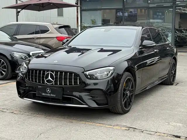 MERCEDES-BENZ E CLASS