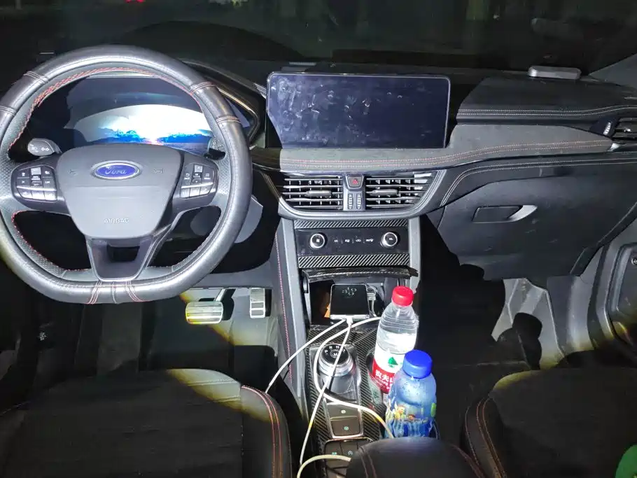 Ford Escape — миниатюра 12
