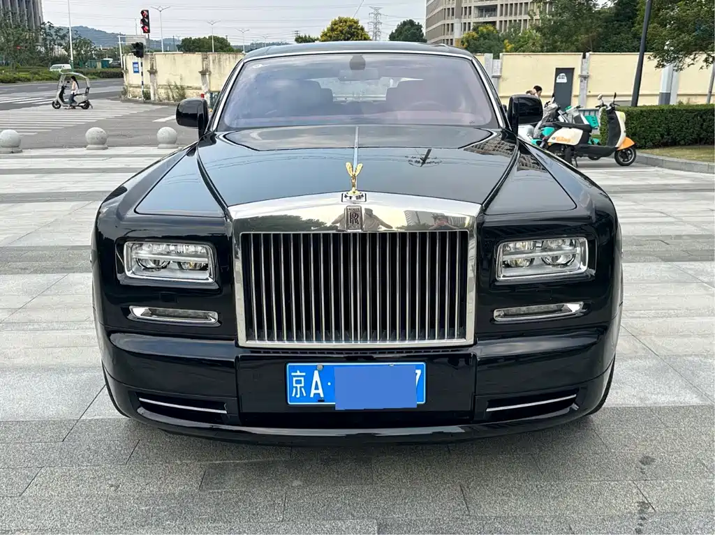 Rolls-Royce Phantom