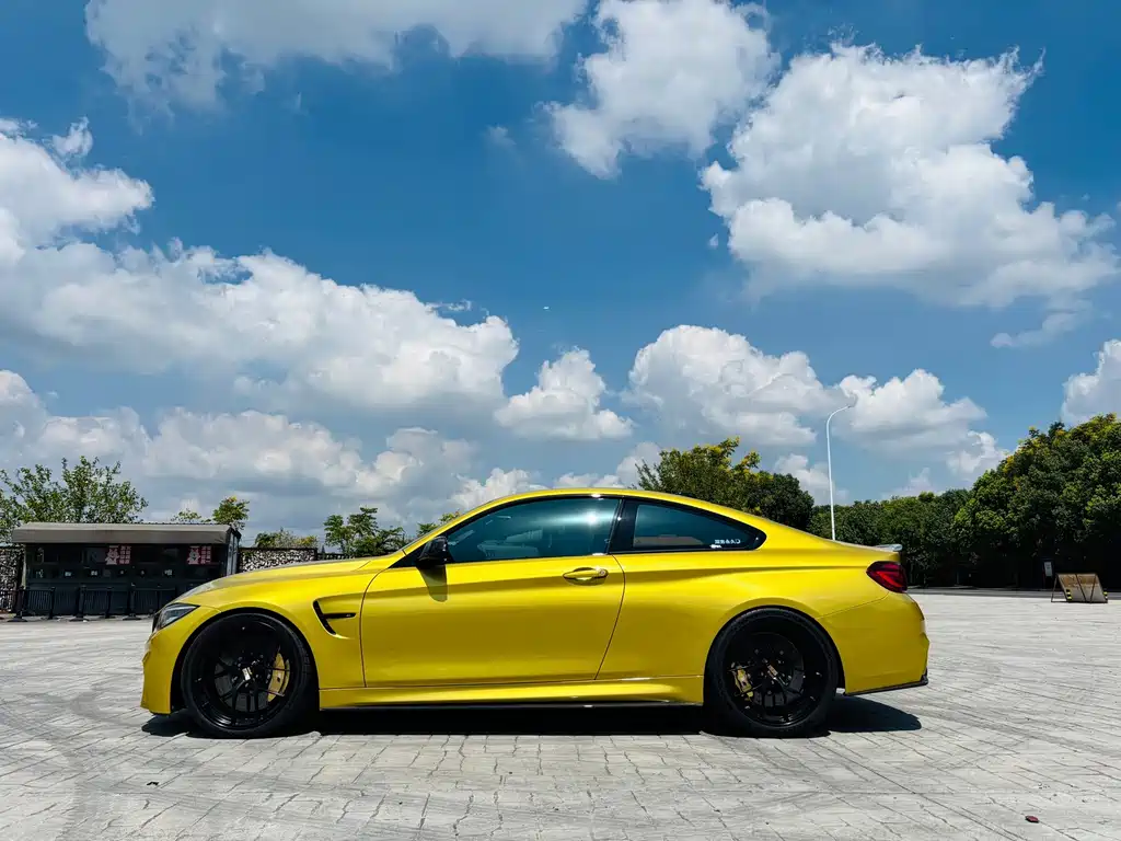 BMW M4 — миниатюра 4