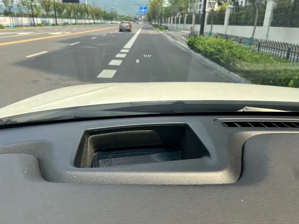 NIO ES8 — миниатюра 18
